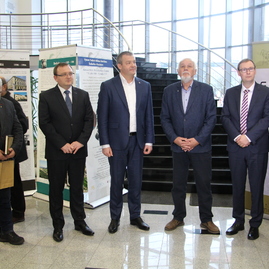 Generál štefánik do konca februára súčasťou vestibulu župného úradu - IMG_0052
