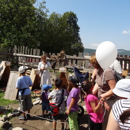 História a bohatý hradný program opäť prilákali tisícky návštevníkov - DSC00132_resize