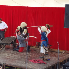História a bohatý hradný program opäť prilákali tisícky návštevníkov - DSC00170_resize