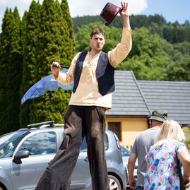 Zväčšiť fotografiu - Horná Mariková opäť žila folklórom