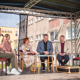 Zväčšiť fotografiu - Jabloň je ukážkovým kultúrno - kreatívnym centrom - TSK_DOD Galéria Jabloň_mini-23