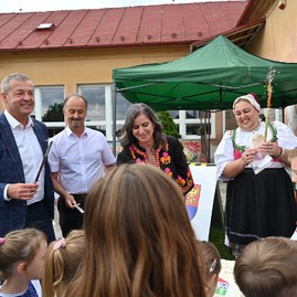Zväčšiť fotografiu - Jeden deň, tri podujatia alebo ako na hornej nitre posilňujú regionálnu identitu