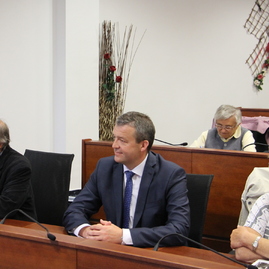 Jubilejný 20. ročník amatérskej fotografie amfo trenčianskeho kraja obdivuhodné dielo o karolovi plickovi predstavil rodák z trenčína marián pauer - IMG_0022