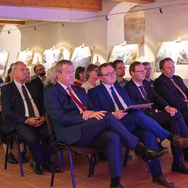 Zväčšiť fotografiu - Kedysi elita, dnes múzejníci - TSK_TNmúzeum_145.výročie_mini (16 of 30)