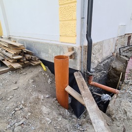 Zväčšiť fotografiu - Knihy v považskobystrickej knižnici zostanú v suchu - 20210611_145006