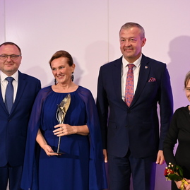 Zväčšiť fotografiu - Kraj ocenil osobnosti a kolektívy, ktoré zveľaďujú kultúrne dedičstvo