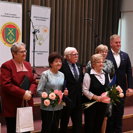 Zväčšiť fotografiu - Krajská organizácia jds trenčín oslávila mesiac úcty k starším - KO JDS TN_stretnutie (10)