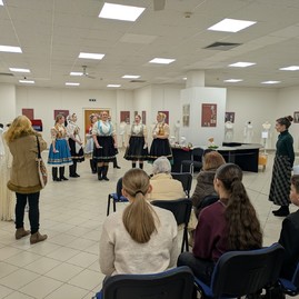 Zväčšiť fotografiu - Krása svadobných tradícií ožíva v projekte európskeho hlavného mesta kultúry