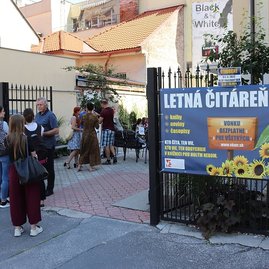 Zväčšiť fotografiu - Letná čitáreň ponúkne svoje služby už po 9.-krát - image__33_v3761