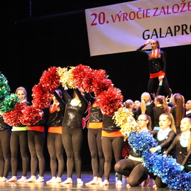 Mažoretky nelly z púchova oslávili dvadsaťročnicu, svojim trénerkám a rodičom sa poďakovali slávnostným galaprogramom - IMG_7142