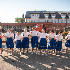 Zväčšiť fotografiu - Mestá a obce v kraji hýria farbami - TSK_pretek kurierov_maj_mini-54