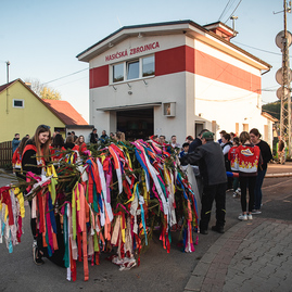 Zväčšiť fotografiu - Mestá a obce v kraji hýria farbami - TSK_pretek kurierov_maj_mini-86