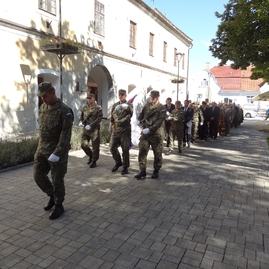 Mier je potrebné chrániť aj dnes. to je odkaz snp pre mladé generácie. - SNP_Bojnice_01a