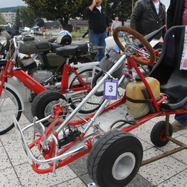 Milovníci historických motocyklov sa opäť po roku stretli v považskej bystrici na 9. ročníku podujatia považskobystrický motocykel - IMG_8470