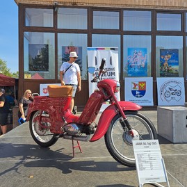 Zväčšiť fotografiu - 15.Považskobystrický motocykel 31.8.2024 (Zdroj: Vlastivedné múzeum v Považskej Bystrici)