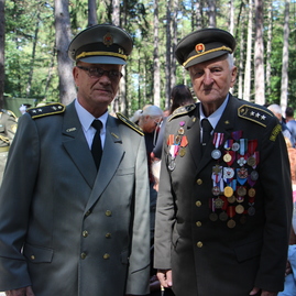 Na hrdinov slovenského národného povstania spomínali opäť aj na brezine - IMG_0037