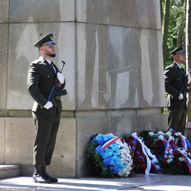 Na hrdinov slovenského národného povstania spomínali opäť aj na brezine - IMG_0096