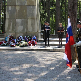 Na hrdinov slovenského národného povstania spomínali opäť aj na brezine - IMG_0147