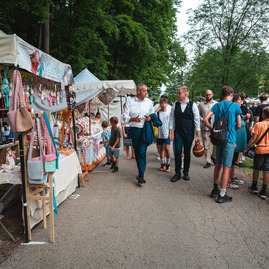Zväčšiť fotografiu - Na kopaniciach odštartovali oslavu kultúrneho dedičstva - TSK_MFF24_mini-5