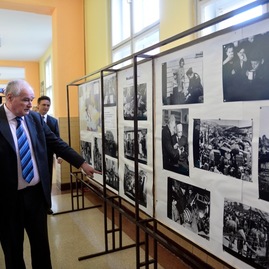Na novomestskom gymnáziu uviedli do života knihu o holokauste - 20140407_NM_04