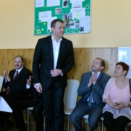 Na novomestskom gymnáziu uviedli do života knihu o holokauste - 20140407_NM_06