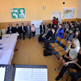 Na novomestskom gymnáziu uviedli do života knihu o holokauste - 20140407_NM_12