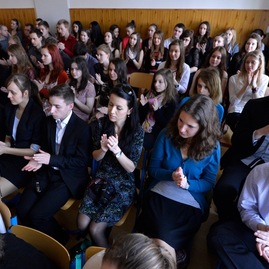 Na novomestskom gymnáziu uviedli do života knihu o holokauste - 20140407_NM_13