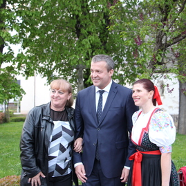 Na považí vyrástli farebné máje, symboly jari, prebúdzajúcej sa prírody, ale aj mladosti a hojnej úrody - 20