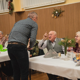 Zväčšiť fotografiu - Na pravom brehu váhu je dnes veselo - TSK_piatok_mini-48