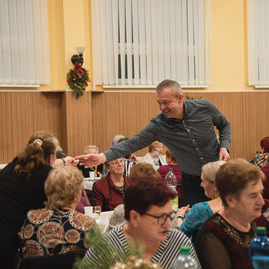 Zväčšiť fotografiu - Na pravom brehu váhu je dnes veselo - TSK_piatok_mini-49