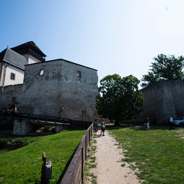 Na trenčianskom hrade župa začína s budovaním nového vstupu so samostatnou pokladňou - 20180605_TN_Juzne_opevnenie_foto_Radovan_Stoklasa_056w
