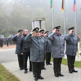 Zväčšiť fotografiu - Na vojenskom cintoríne si pripomenuli ukončenie prvej svetovej vojny - DSC_1512-min