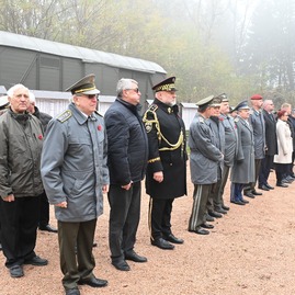 Zväčšiť fotografiu - Na vojenskom cintoríne si pripomenuli ukončenie prvej svetovej vojny - DSC_1544-min