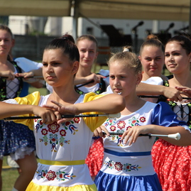 Zväčšiť fotografiu - Nadlicami sa niesli oslavné tóny dychovej hudby - IMG_0857
