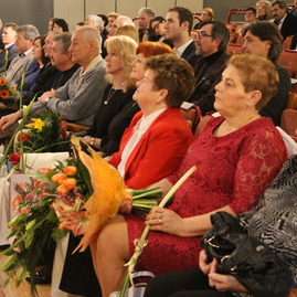Najväčšia koncentrácia významných osobností pôsobiacich na poli kultúry v regióne hornej nitry bola v piatok večer v dome kultúry v prievidzi - IMG_5655