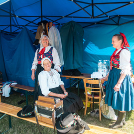 Zväčšiť fotografiu - Oslavujú obce aj celé regióny - TSK_víkend_mini-32