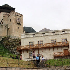 Otvorili kasáreň, vďaka ktorej trenčiansky hrad nikdy nedobyli - Hradna kasaren_otvorenie_2015 (9)