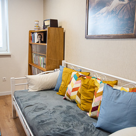 Zväčšiť fotografiu - Otvorili prvé coworkingové centrum v prievidzi - TSK_KD_coworking Galéria Jabloň_mini (19)