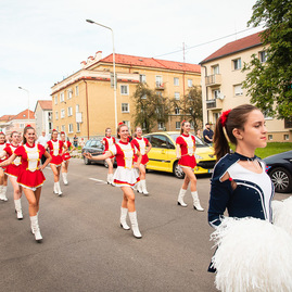 Zväčšiť fotografiu - Pochodom odštartovali trojdňové oslavy - TSK_Banícky jarmok PD_mini-37