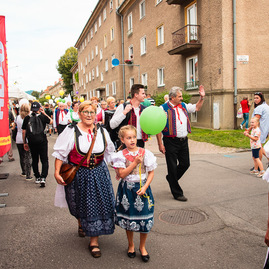 Zväčšiť fotografiu - Pochodom odštartovali trojdňové oslavy - TSK_Banícky jarmok PD_mini-58