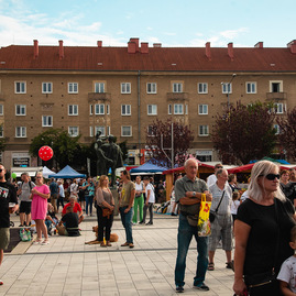 Zväčšiť fotografiu - Pochodom odštartovali trojdňové oslavy - TSK_Banícky jarmok PD_mini-81