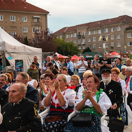 Zväčšiť fotografiu - Pochodom odštartovali trojdňové oslavy - TSK_Banícky jarmok PD_mini-89