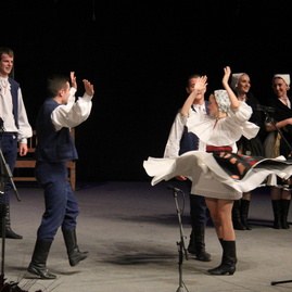 Poctivý peceň chleba od tsk pre folklórny súbor družba - IMG_2112