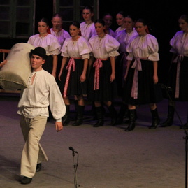 Poctivý peceň chleba od tsk pre folklórny súbor družba - IMG_2193