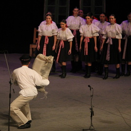 Poctivý peceň chleba od tsk pre folklórny súbor družba - IMG_2196