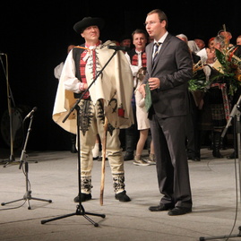Poctivý peceň chleba od tsk pre folklórny súbor družba - IMG_2390