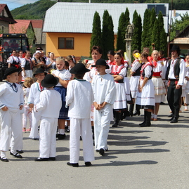 Pod hradom lednica sa konal už 17. ročník tradičných lednických dožinkových slávností - IMG_4736