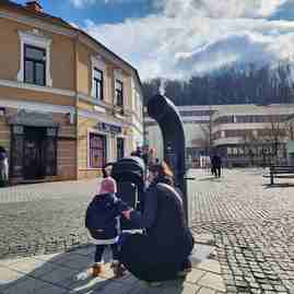 Zväčšiť fotografiu - Poesiomat prináša umenie rovno do trenčianskych ulíc - Poesiomat