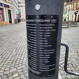 Zväčšiť fotografiu - Poesiomat prináša umenie rovno do trenčianskych ulíc - Poesiomat_3