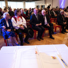 Zväčšiť fotografiu - Poznáme mená laureátov najvyšších ocenení kraja! - 20230327_TSK_verejne_uznania_010w